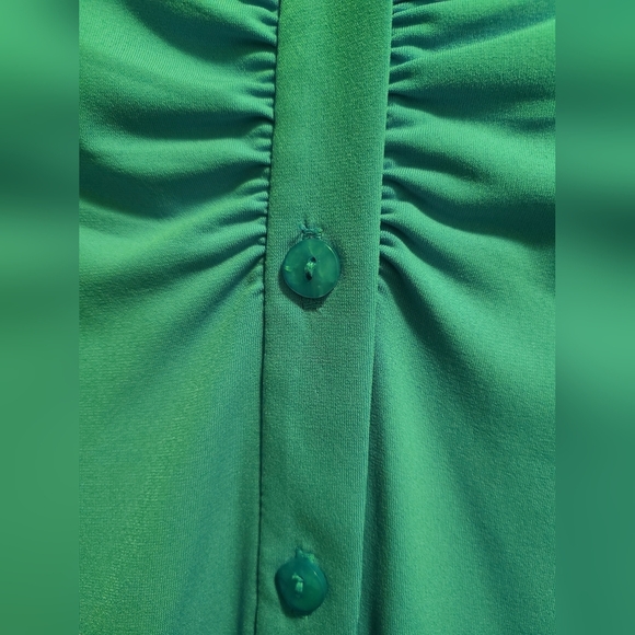 Cydney Mar button-front top 2X - Picture 3 of 4